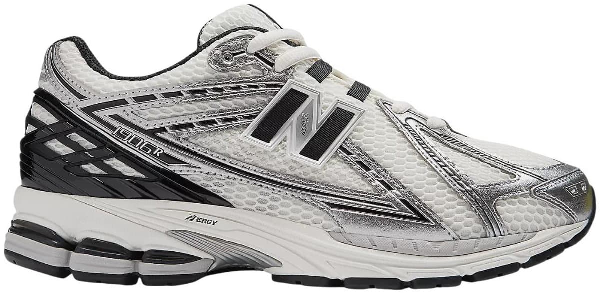 New Balance Women Sneakers